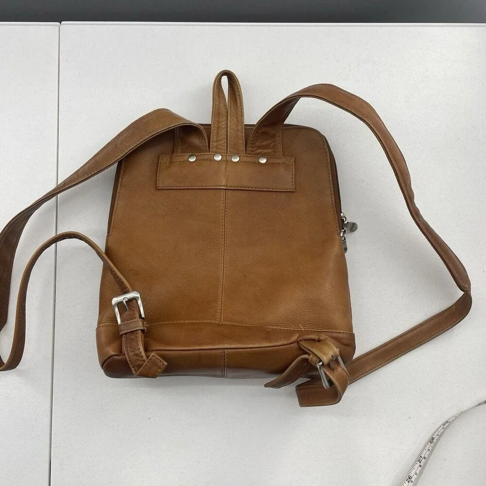 Le‎ Donne Genuine Leather Collection Riverwalk Backpack Brown Travel Distressed